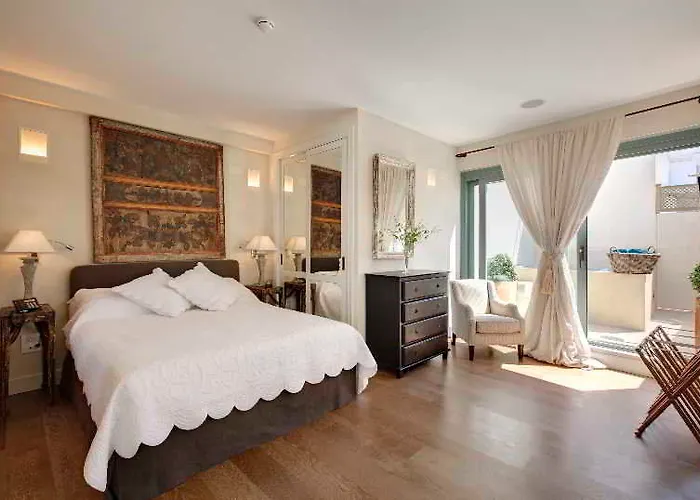 Hotel Boutique Corral Del Rey 3*